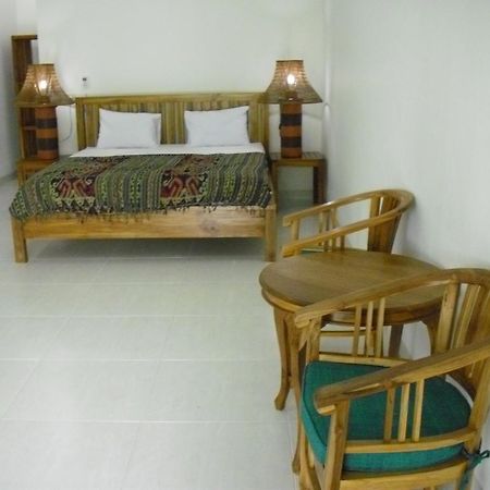 Ocean Queen Resort Cisolok Dış mekan fotoğraf